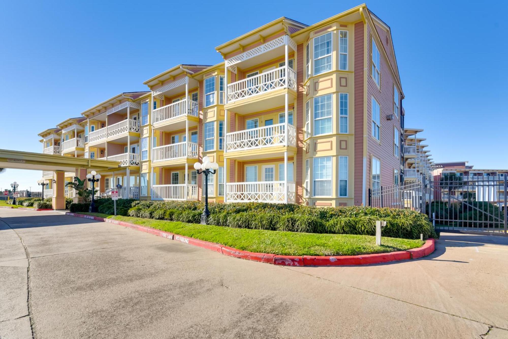 Coastal Galveston Condo Walk To Shoreline! 外观 照片