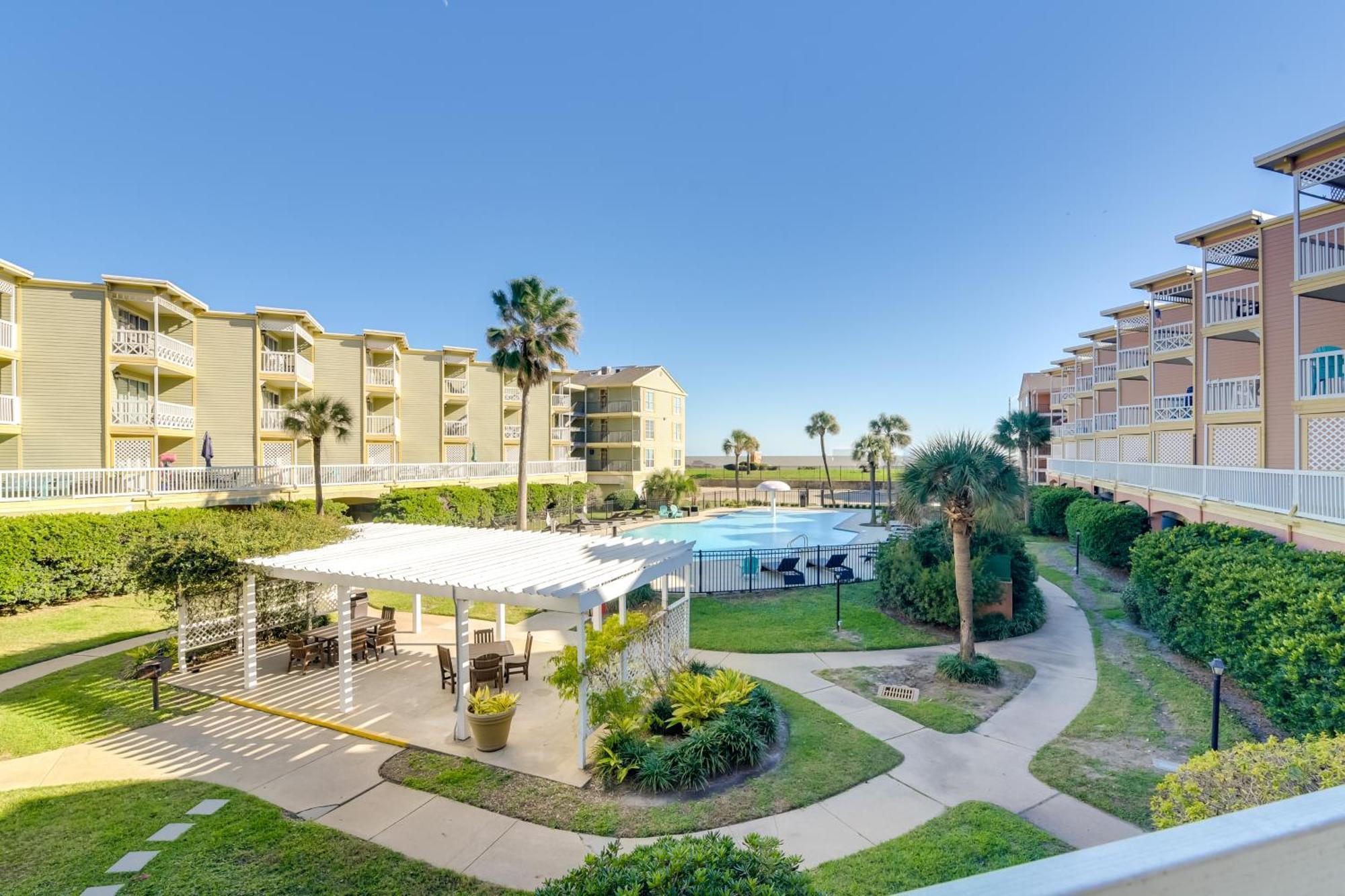 Coastal Galveston Condo Walk To Shoreline! 外观 照片