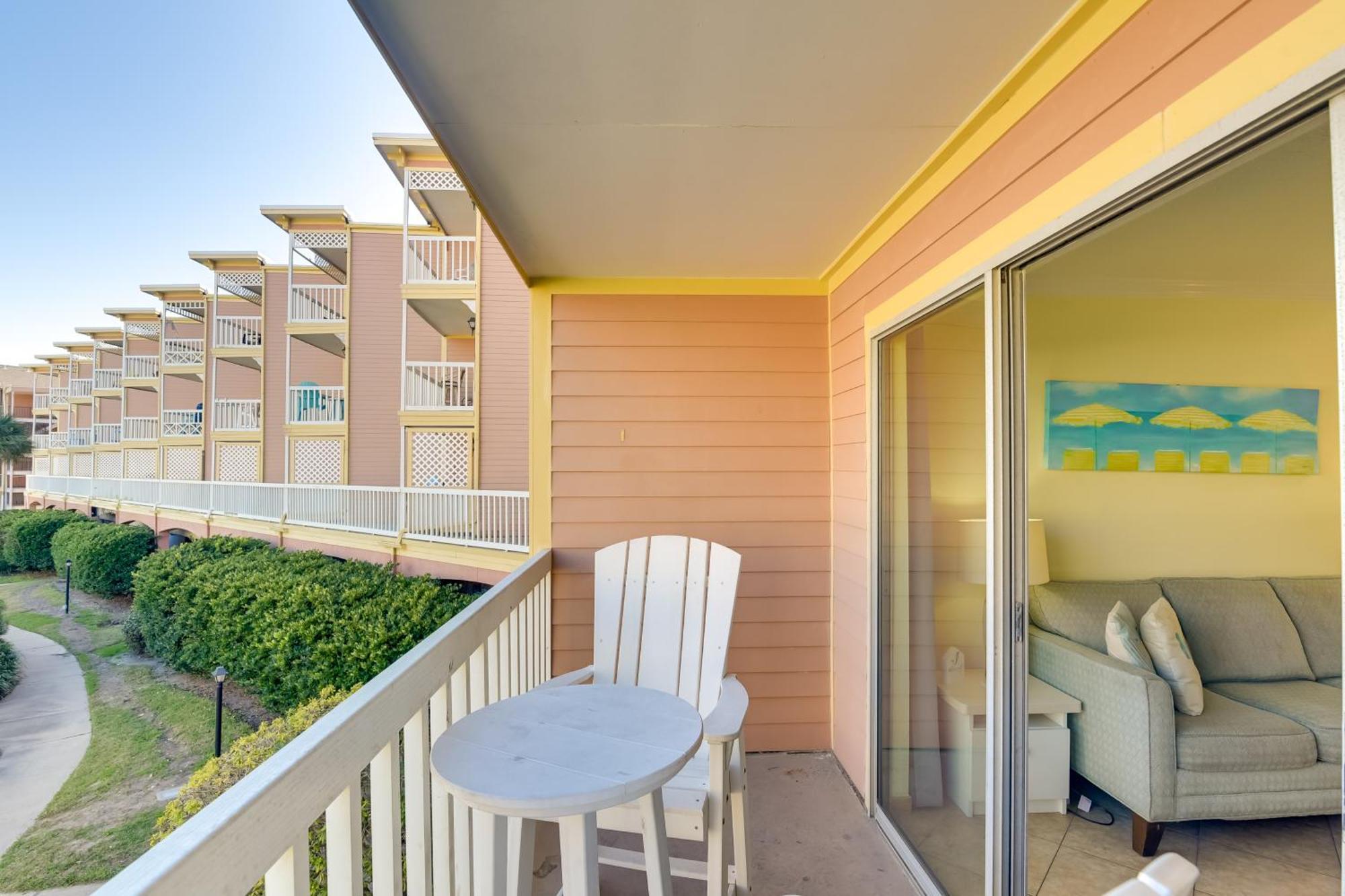 Coastal Galveston Condo Walk To Shoreline! 外观 照片